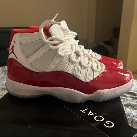 Jordan 11 Cherrys